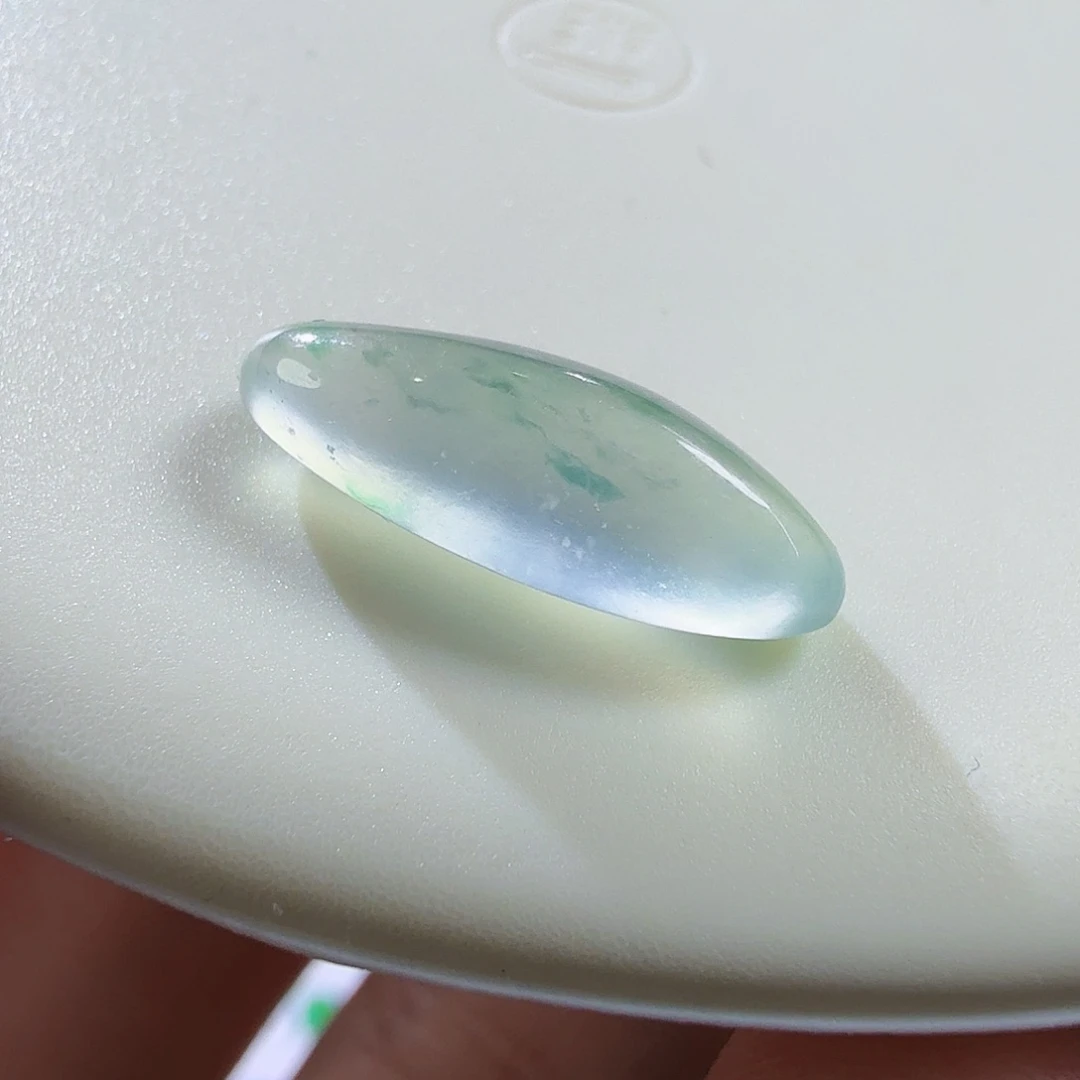 翡翠未镶嵌颈饰裸石