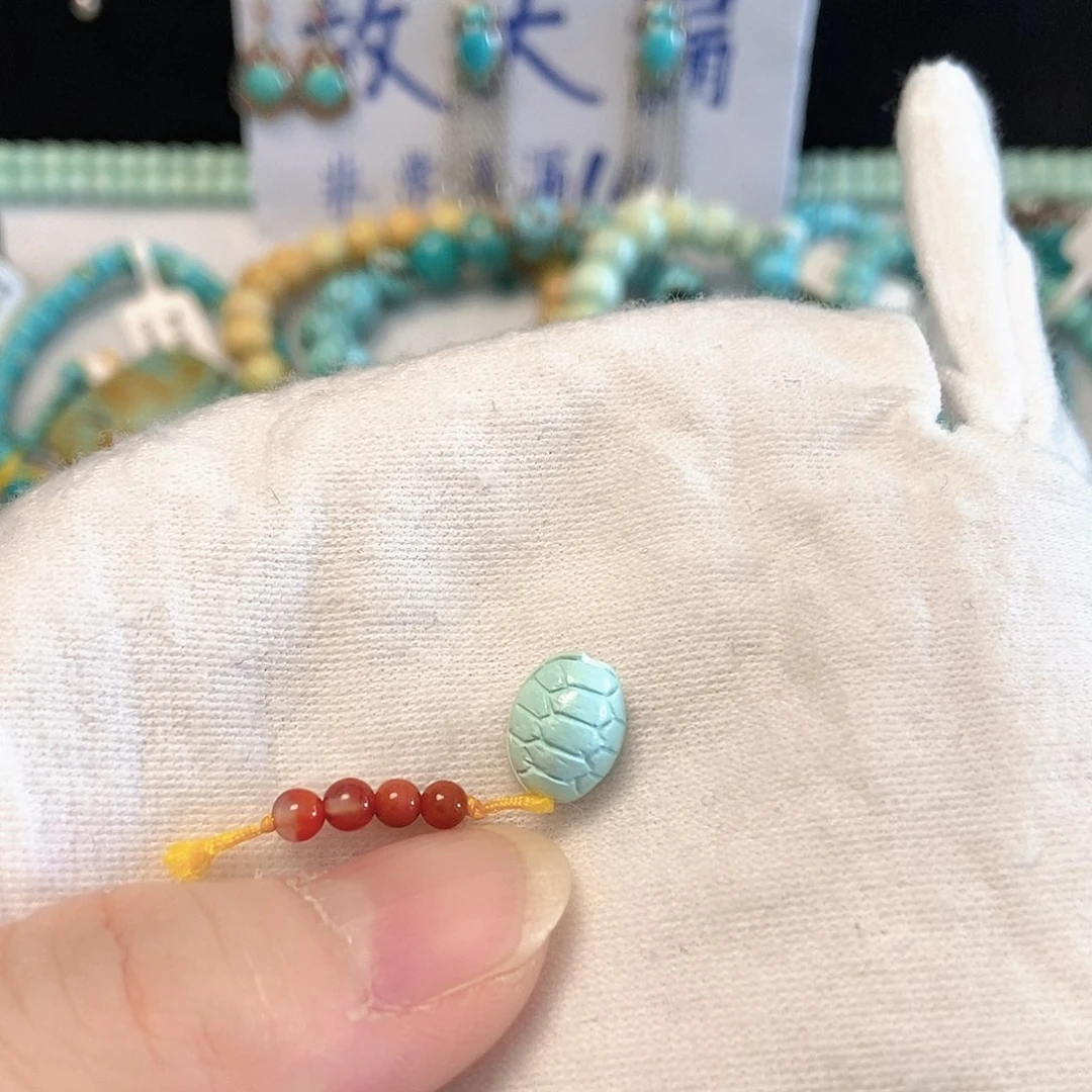 南红玛瑙未镶嵌珠宝奇石