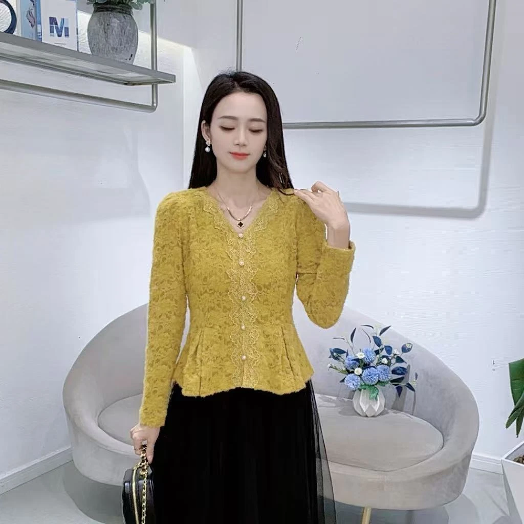 A8899法式提花磨毛蕾丝女款V领小衫洋气圆领减龄显瘦时尚上衣