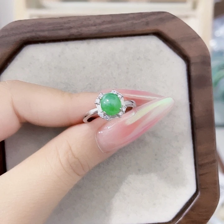 翡翠未镶嵌颈饰天然翡翠A货