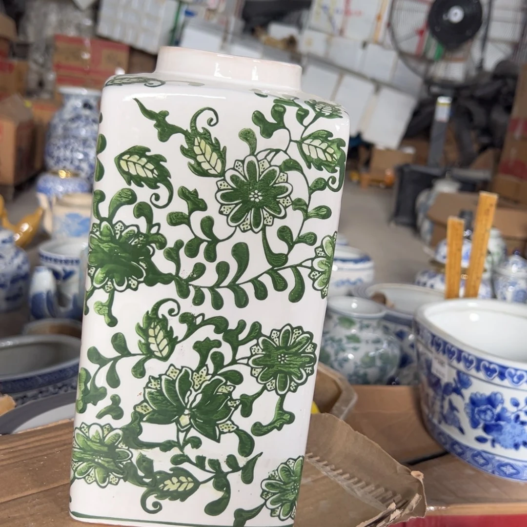 微瑕青花瓷器值得厚爱