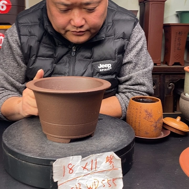 紫砂花盆货号一只WP555