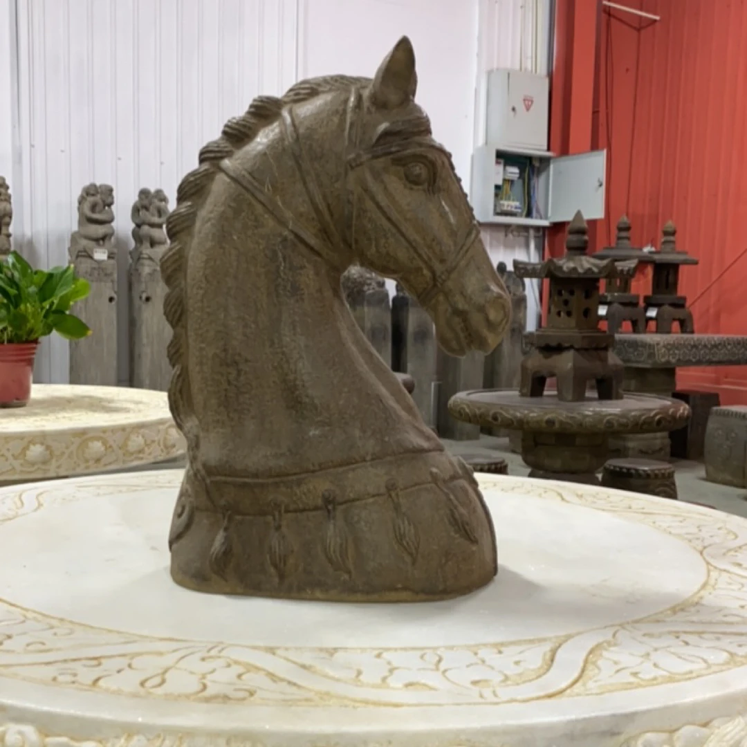 青石马首一个品质如图