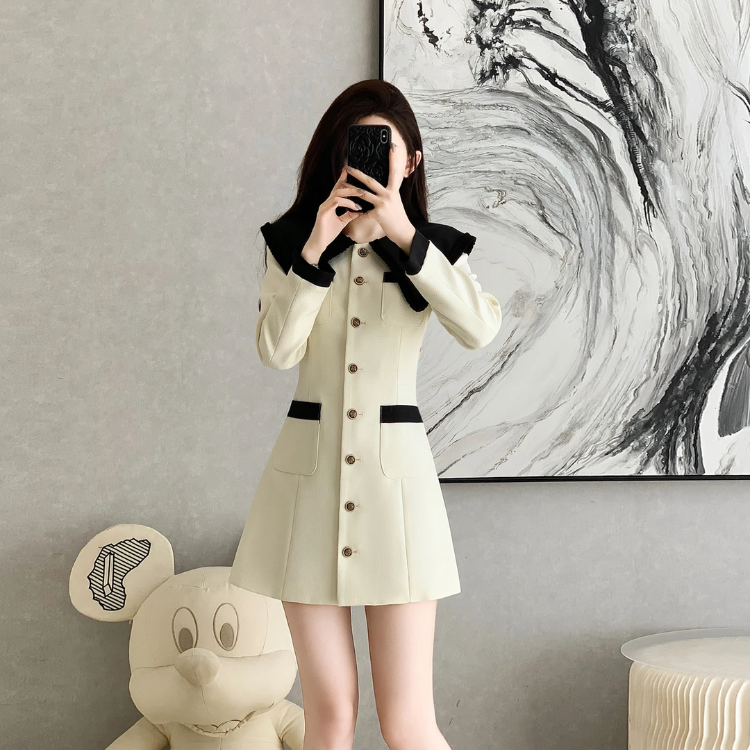 秋季法式长袖翻领连衣裙女2025新款小香风杏色时尚名媛显瘦收腰裙