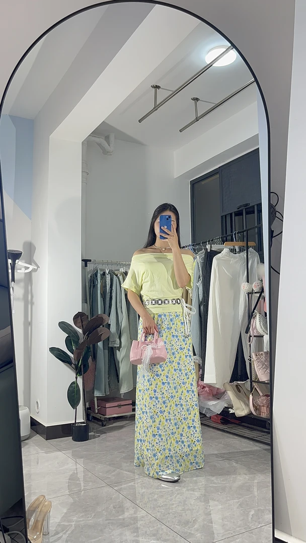 碎花抽褶抹胸上衣时尚设计感挂脖绑带半身裙套装春夏