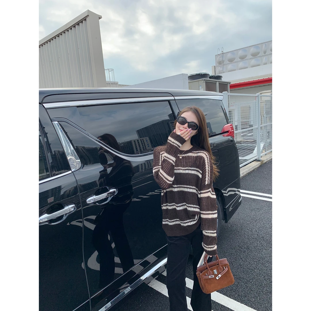 “条纹魅力”精纺绵羊毛撞色条纹长袖打底DB545