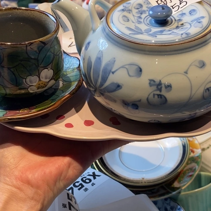 瓷片?****哈哈哈哈哈哈哈哈哈