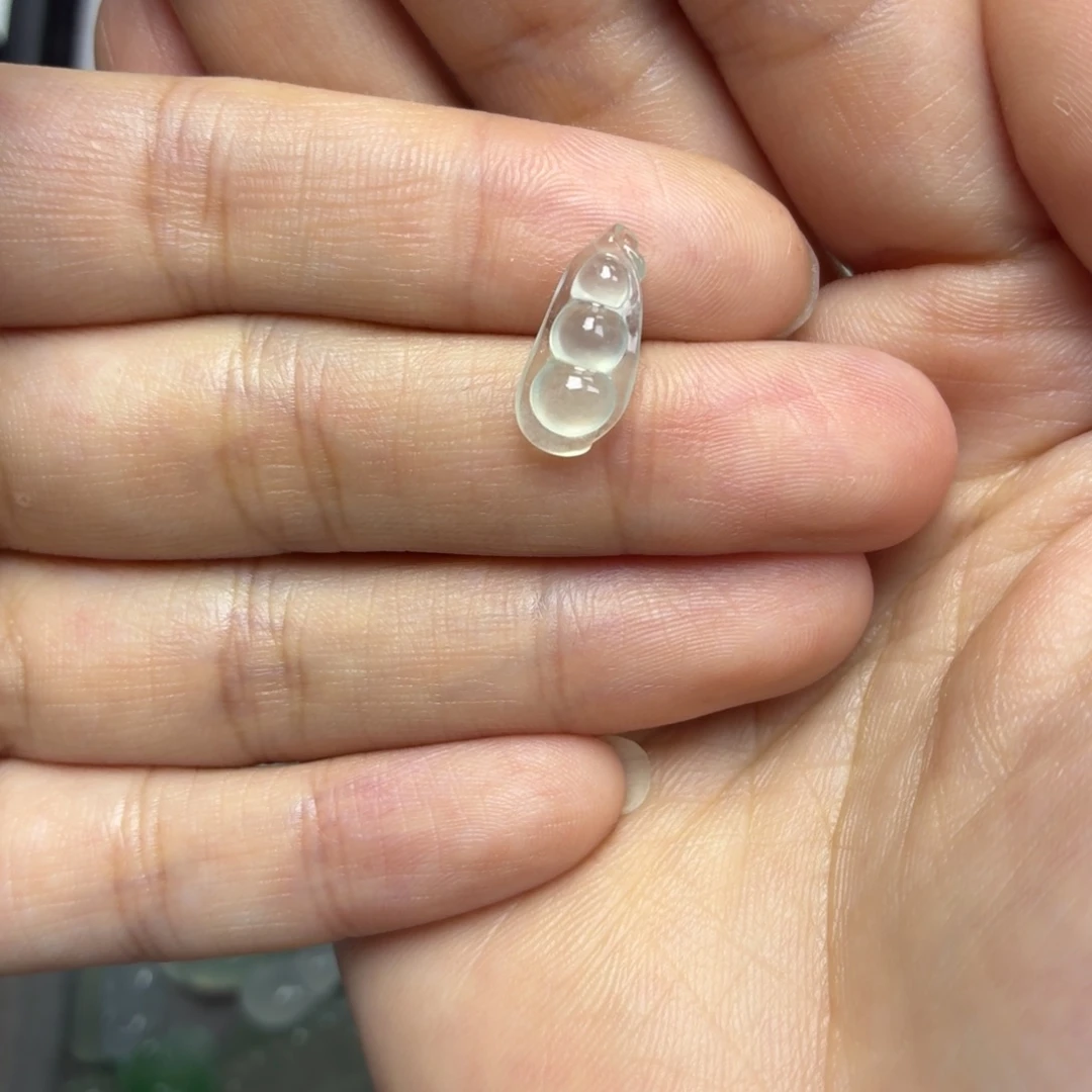 颈饰未镶嵌翡翠玻璃豆