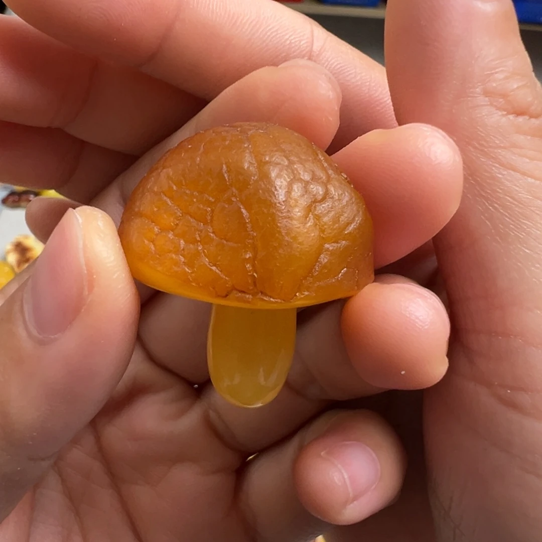 遗***火蜜蜡未镶嵌裸石蜜蜡