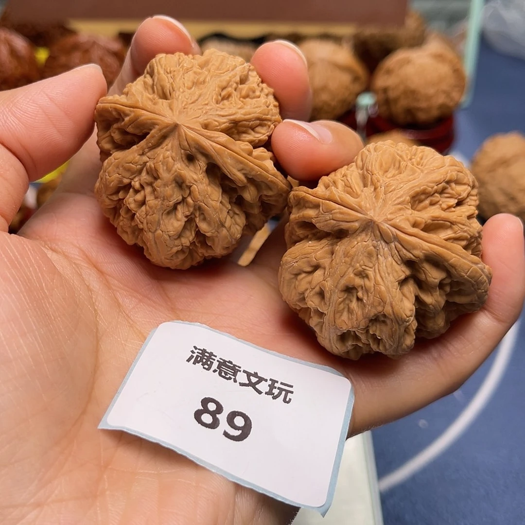 文玩核桃吊坠粗筋44.89