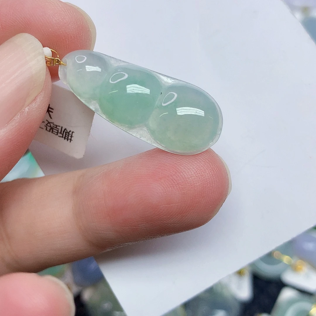 翡翠未镶嵌颈饰357774