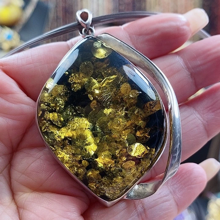 琥珀颈饰银S925镶嵌吊坠