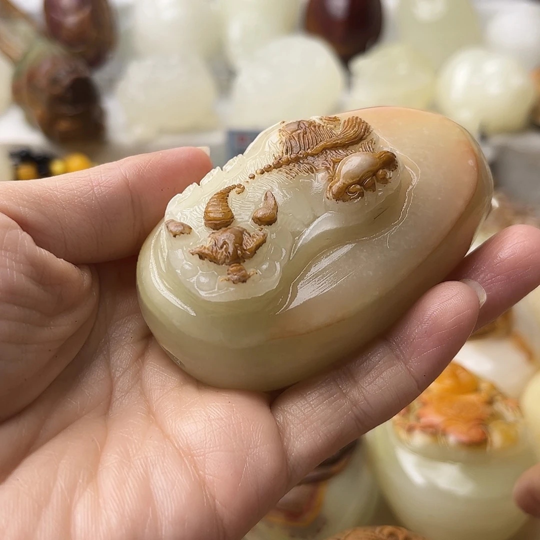 石材方解石手把摆件不退换貔貅
