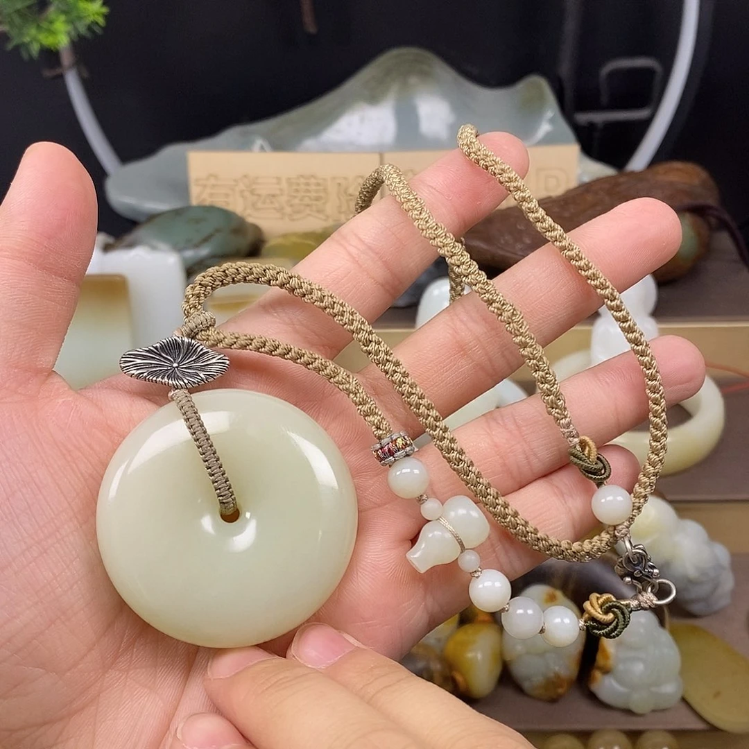 颈饰未镶嵌和田玉40