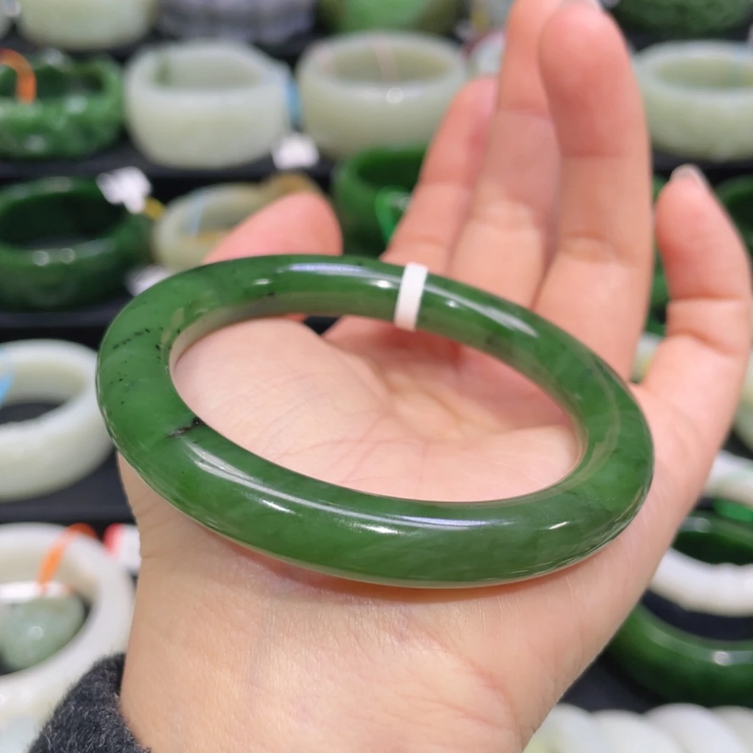 未镶嵌手镯和田玉4
