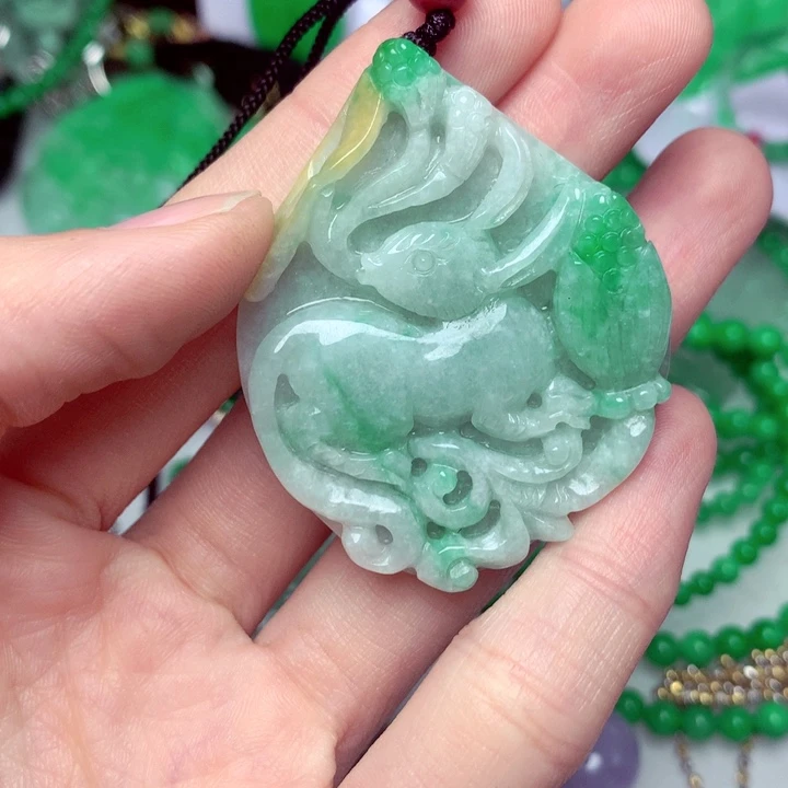 翡翠未镶嵌吊坠(不含链)