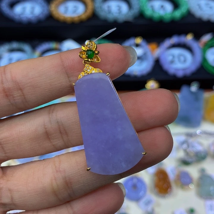 麦***儿18K金镶嵌手链翡翠翡翠