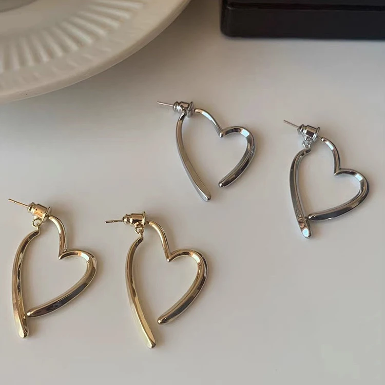 铜合金耳饰 AL2564 小众设计前后戴爱心耳环女冷淡风百搭耳钉气质