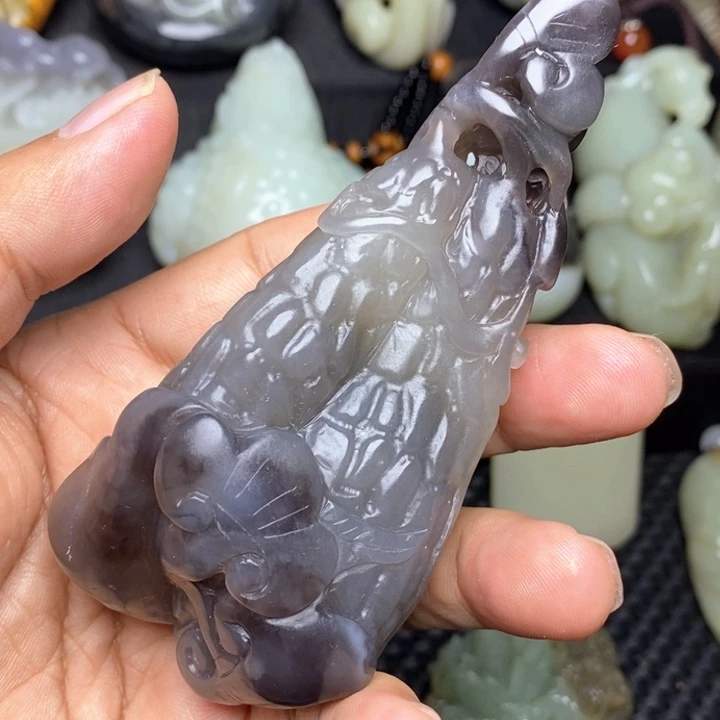 颈饰未镶嵌和田玉