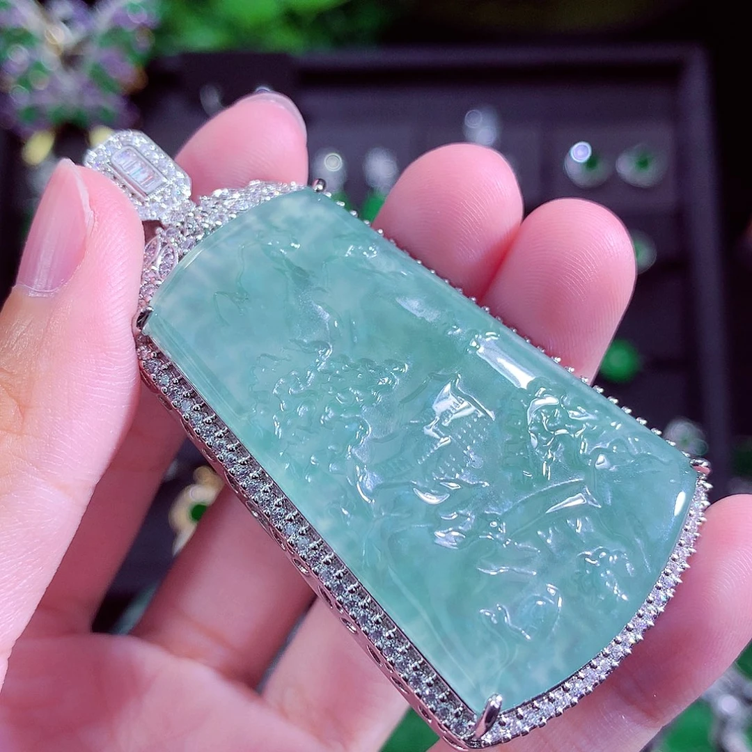 颈饰未镶嵌翡翠天然