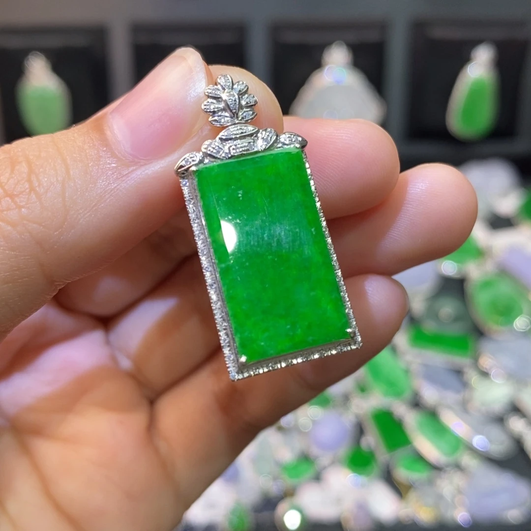 翡翠18K金镶嵌吊坠(不含链)