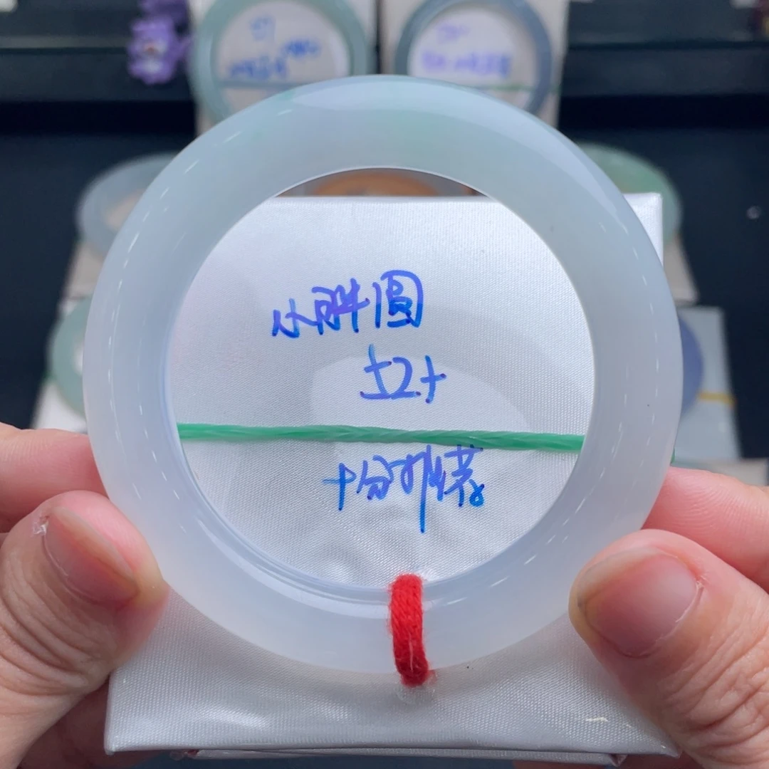 翡翠未镶嵌手镯翡翠手镯