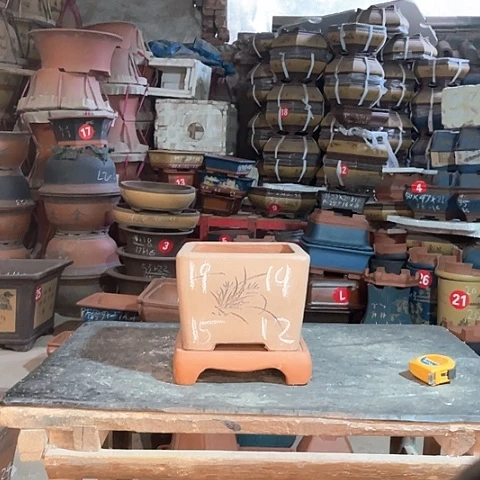 紫砂花盆四方一个