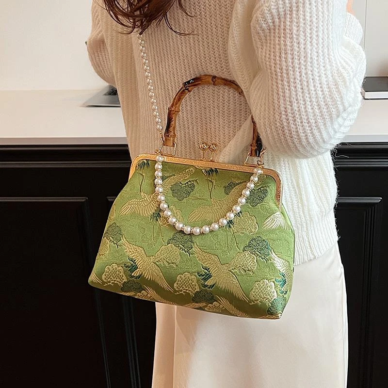 今年流行新中式手拎包女2025新款国风刺绣绣花小方包高级感斜挎包