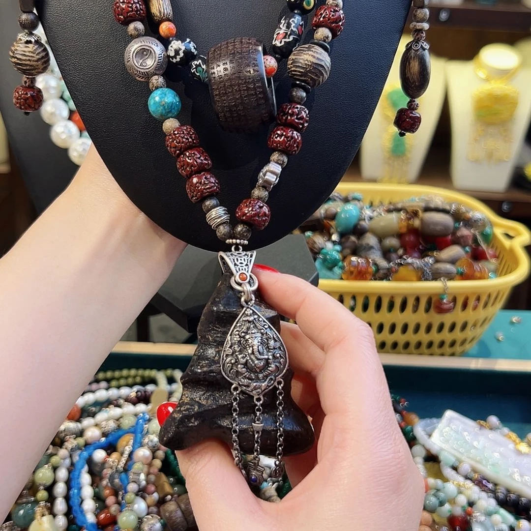 翡翠未镶嵌颈饰用****6