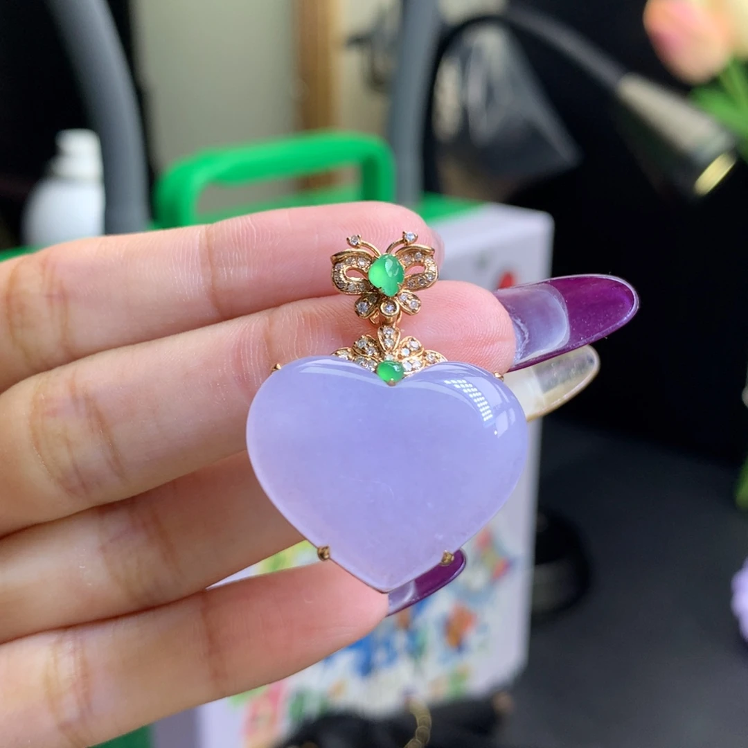 翡翠18K金镶嵌颈饰