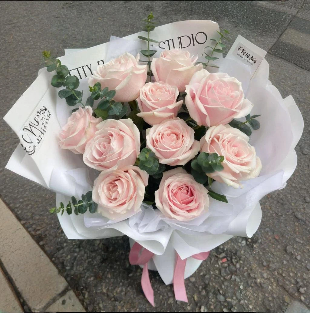 【粉红雪山】基地玫瑰【基地直采直发】云南省鲜花混搭10支装玫瑰花