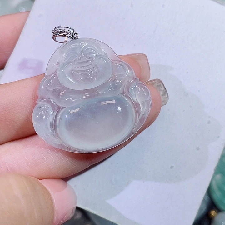 颈饰18K金镶嵌翡翠佛公