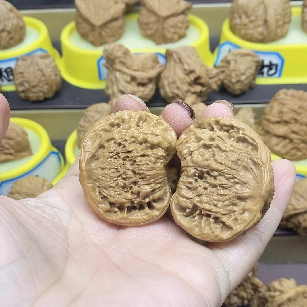 文玩核桃吊坠@****_虎头