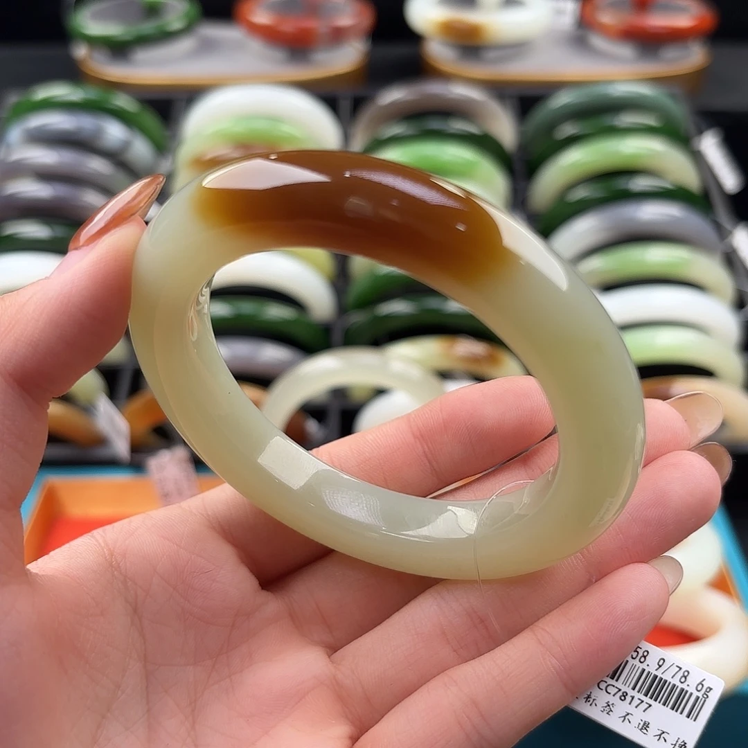 和田玉未镶嵌手镯58.9