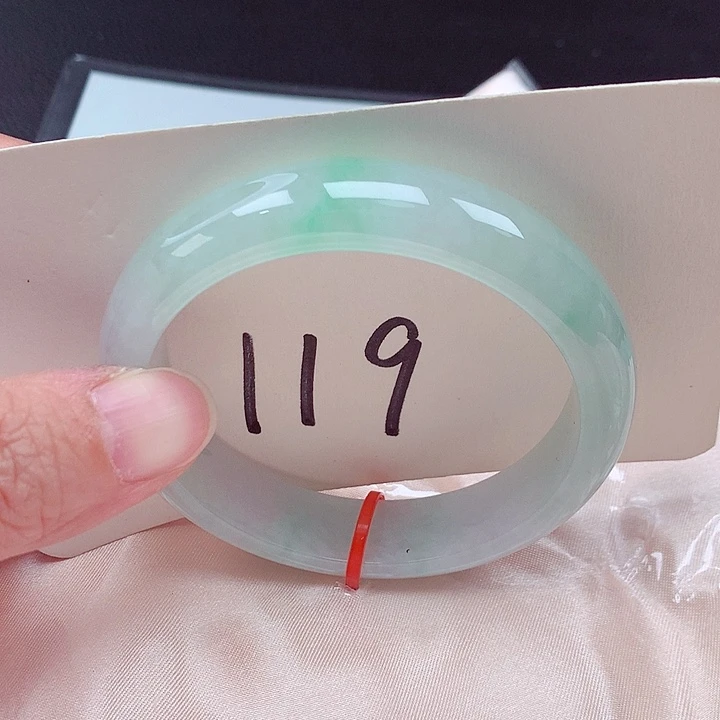 翡翠未镶嵌手镯翡翠