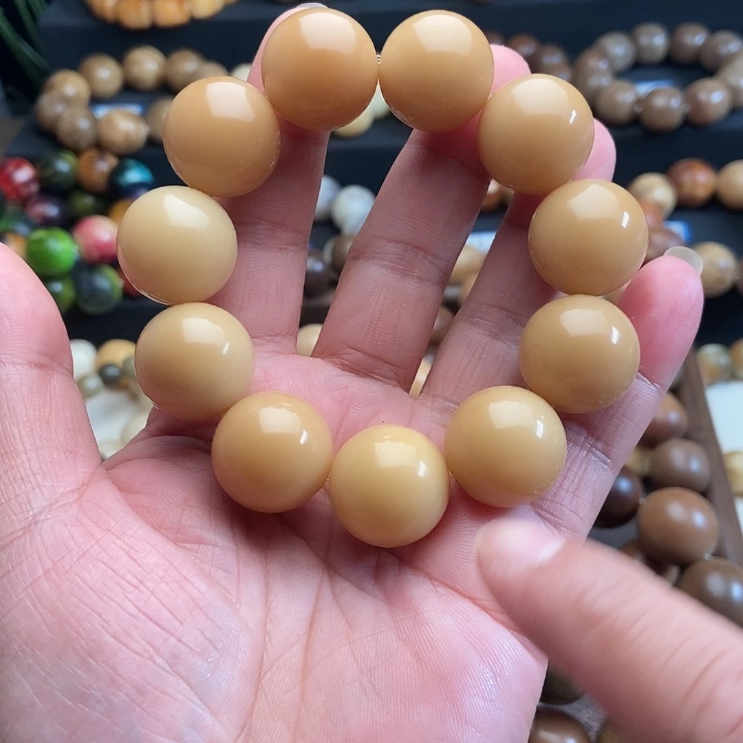 吊坠菩提根/象牙果20mm风化圆珠