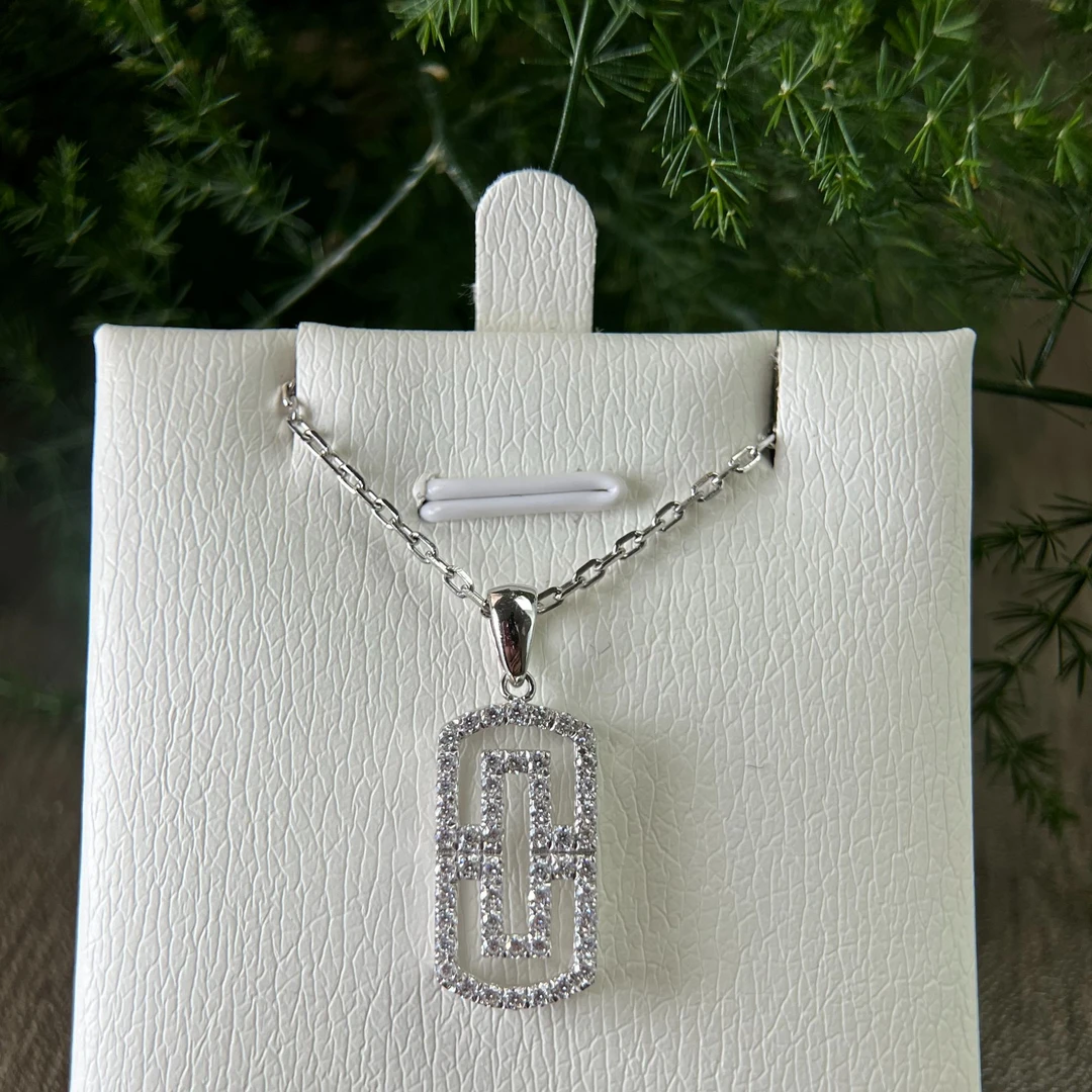 铂金镶嵌回形针套链气质轻奢时尚百搭镶钻精致