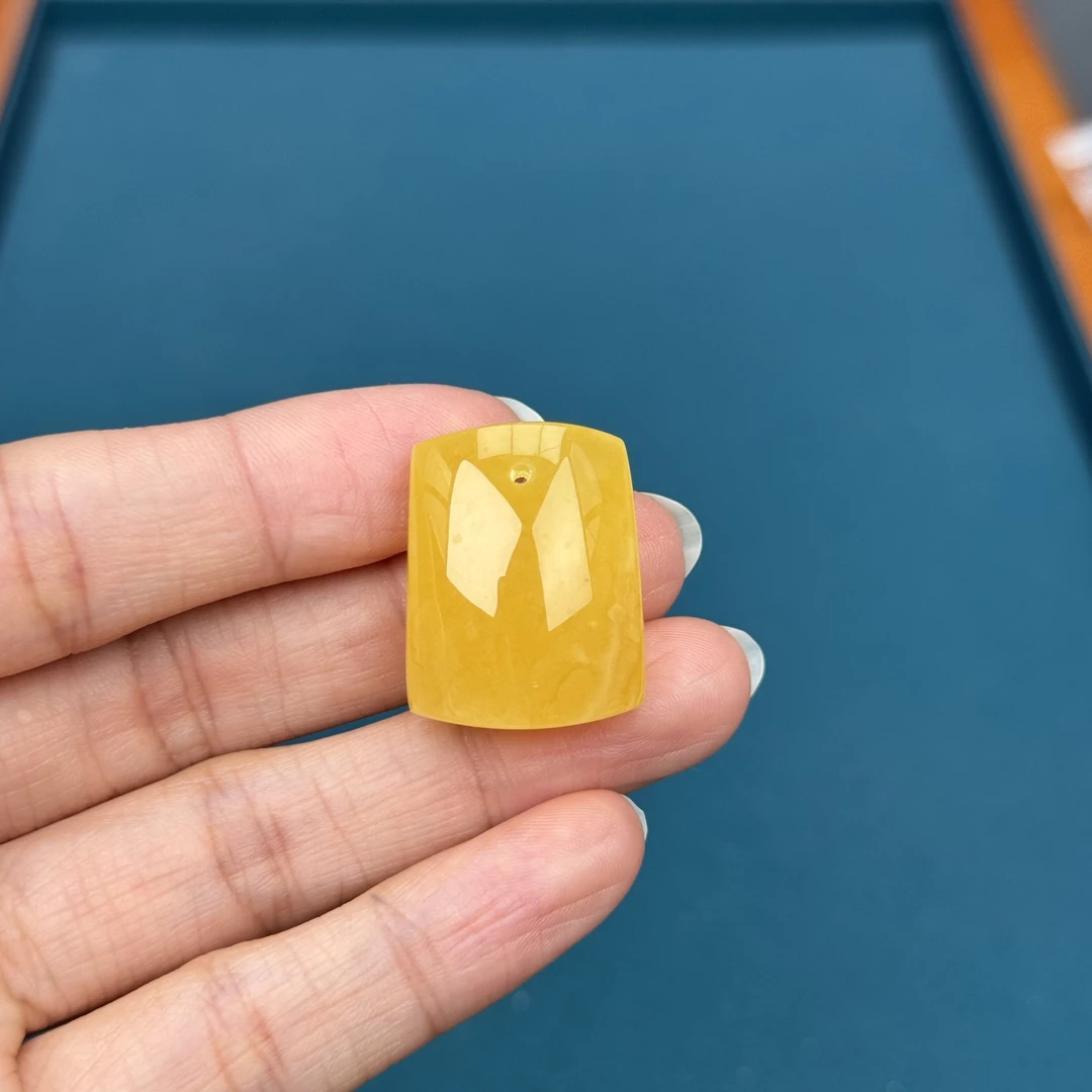 Y2459天然原矿蜜蜡 满蜡飘花无事牌 19*24*11mm抖音基地质检发货