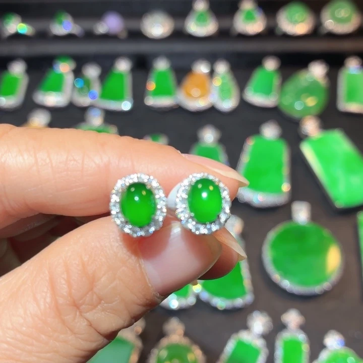 翡翠18K金镶嵌吊坠(不含链)翡翠