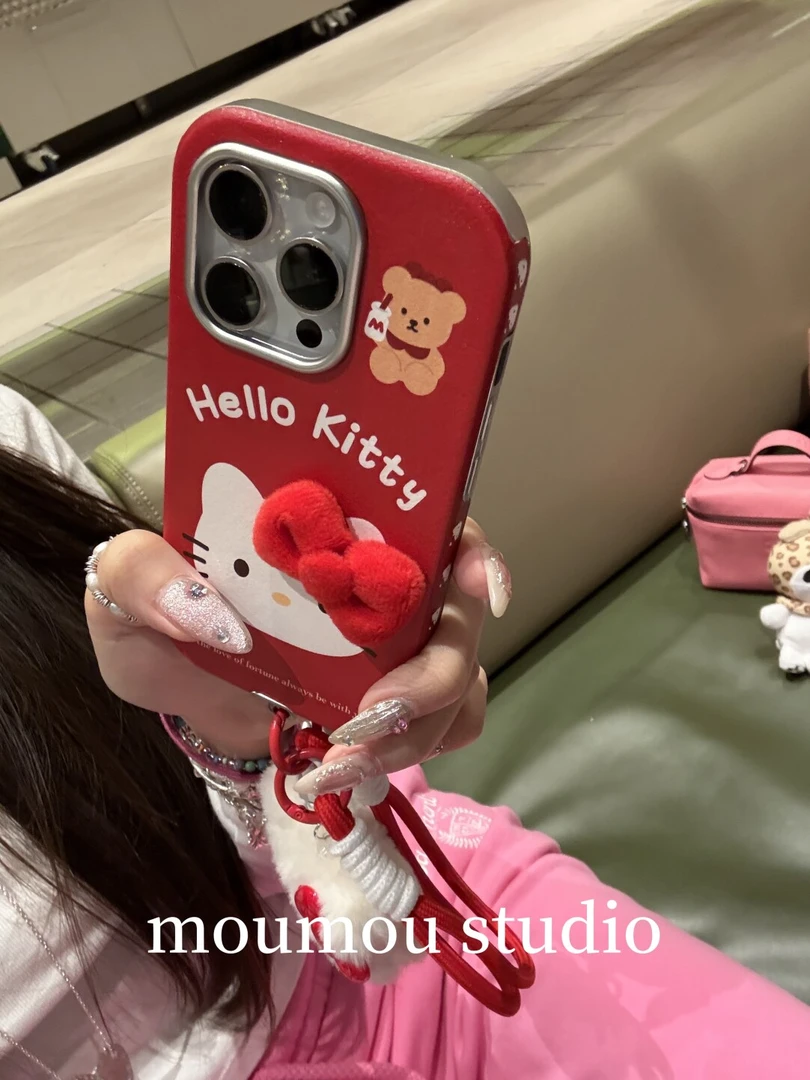 中国红皮纹蝴蝶结kt猫适用iphone16手机壳苹果15手绳14promax套13