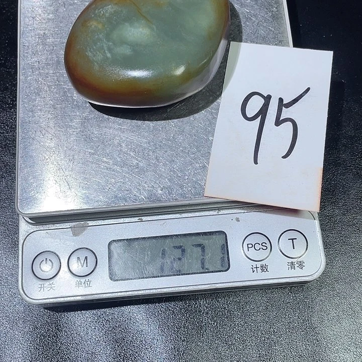 和田玉未镶嵌颈饰95