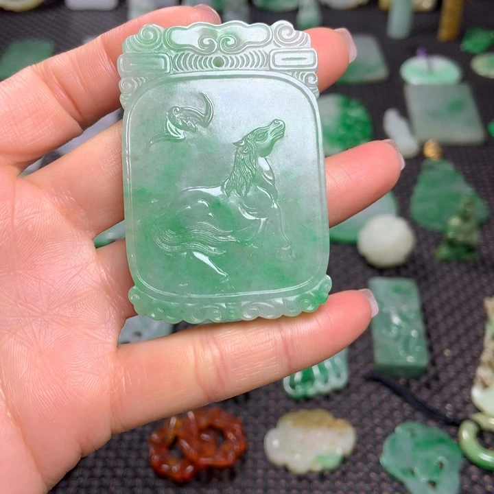 翡翠挂件未镶嵌古*爷