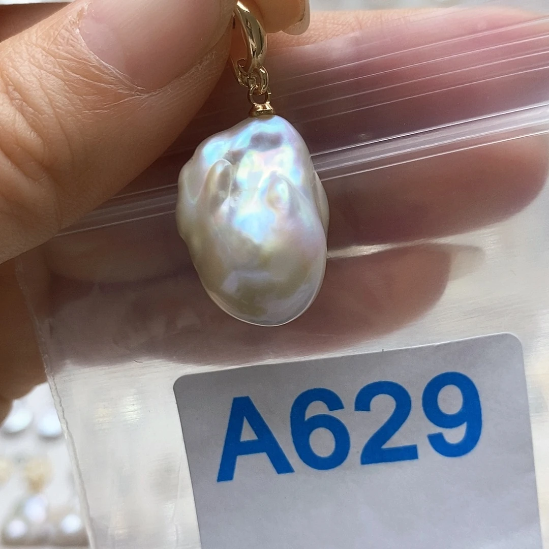 颈饰未镶嵌淡水珍珠