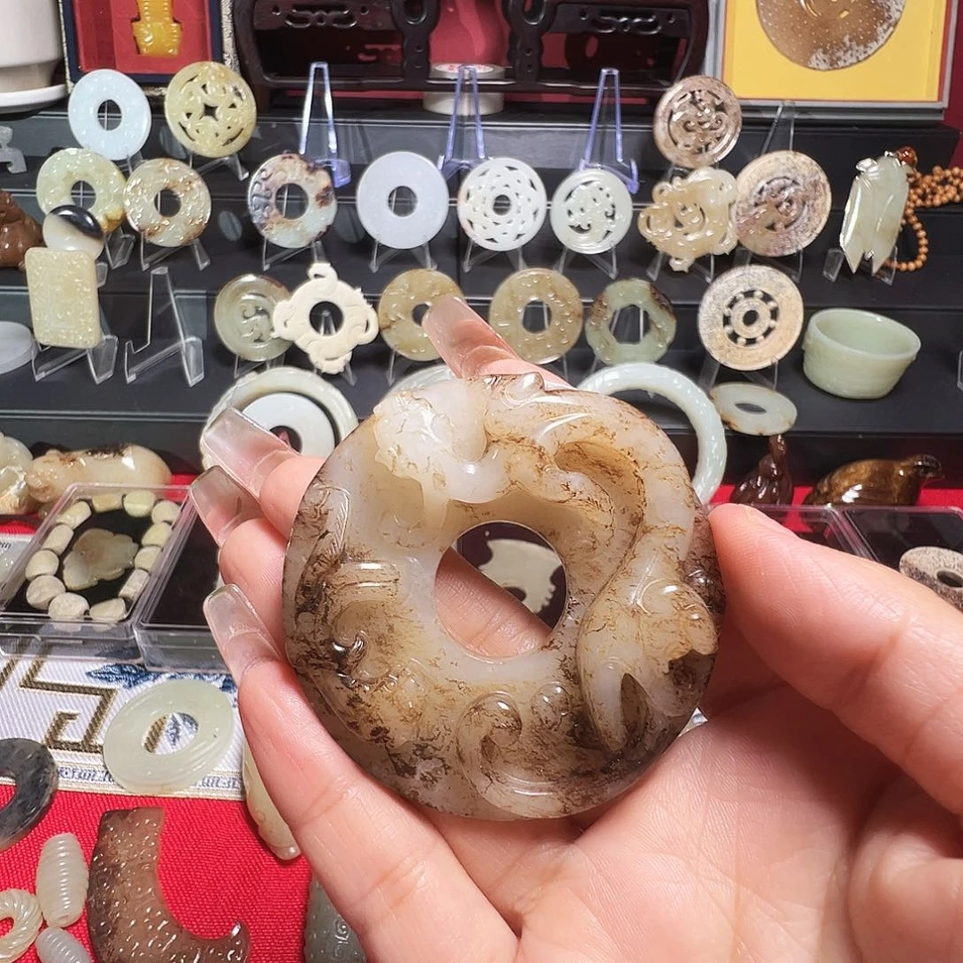 用***7颈饰未镶嵌和田玉