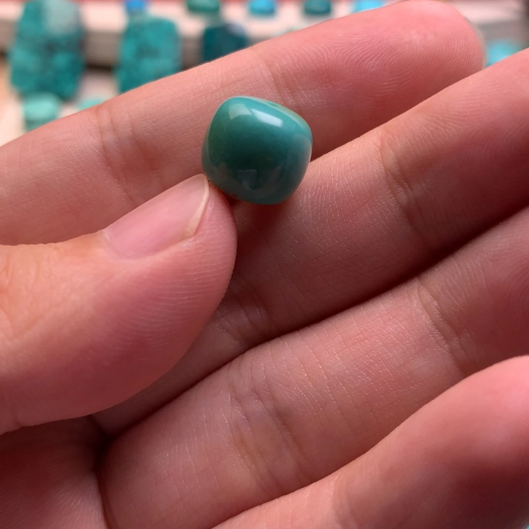 未镶嵌绿松石珠宝奇石