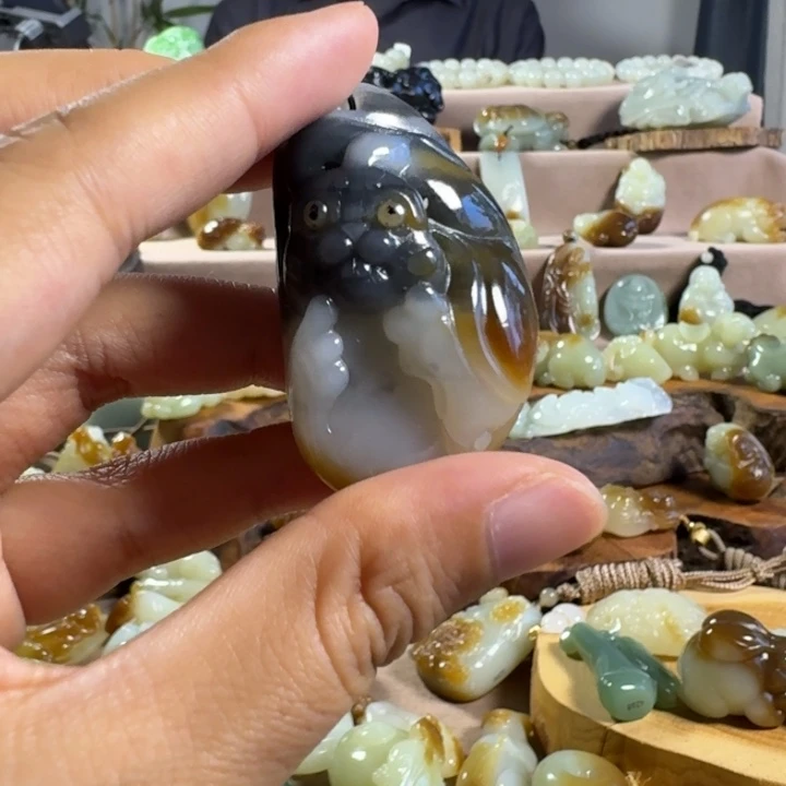 和田玉（糖玉）未镶嵌颈饰