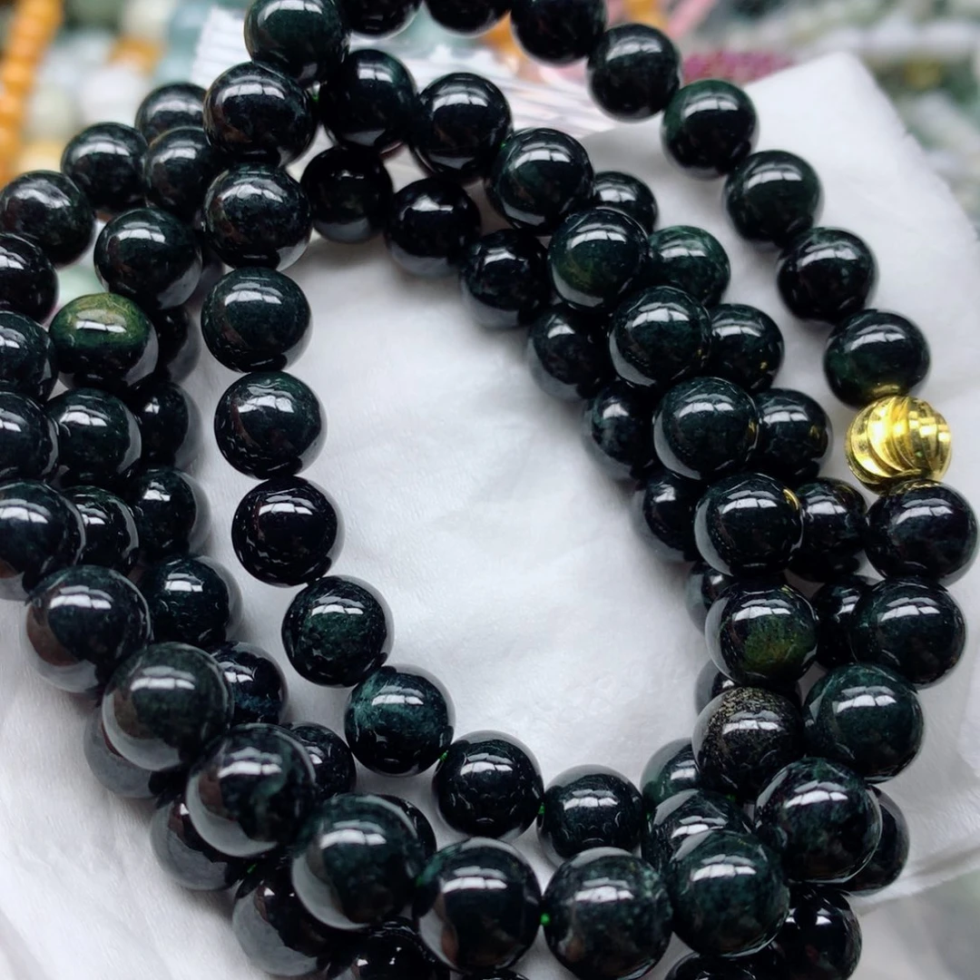 翡翠颈饰未镶嵌手串