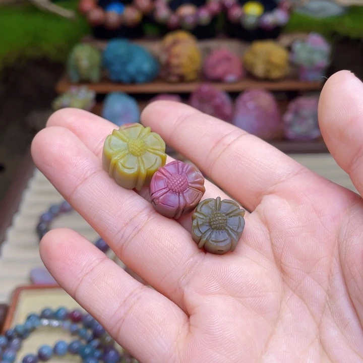 玛瑙/玉髓未镶嵌珠宝半成品盐源玛瑙