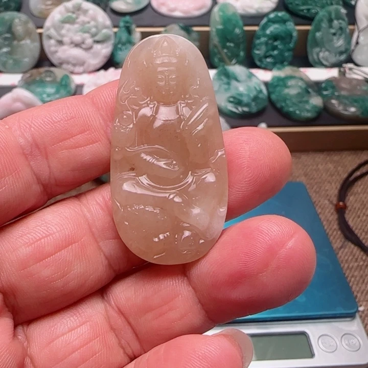 独山玉未镶嵌颈饰