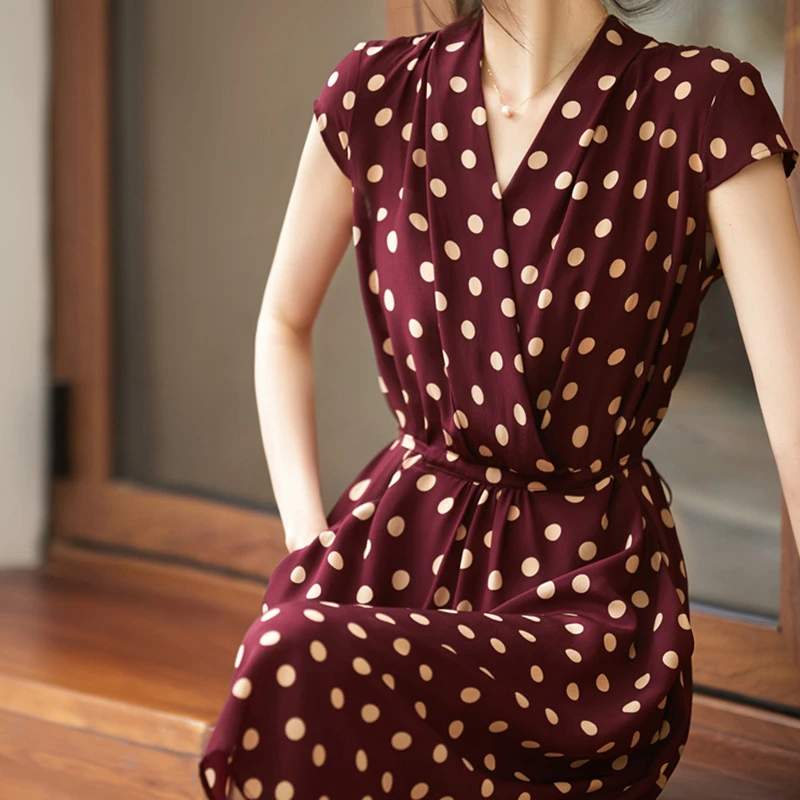 波点真丝赫本裙子 桑蚕丝茶歇连衣裙 夏季新款女装法式裙子酒红色